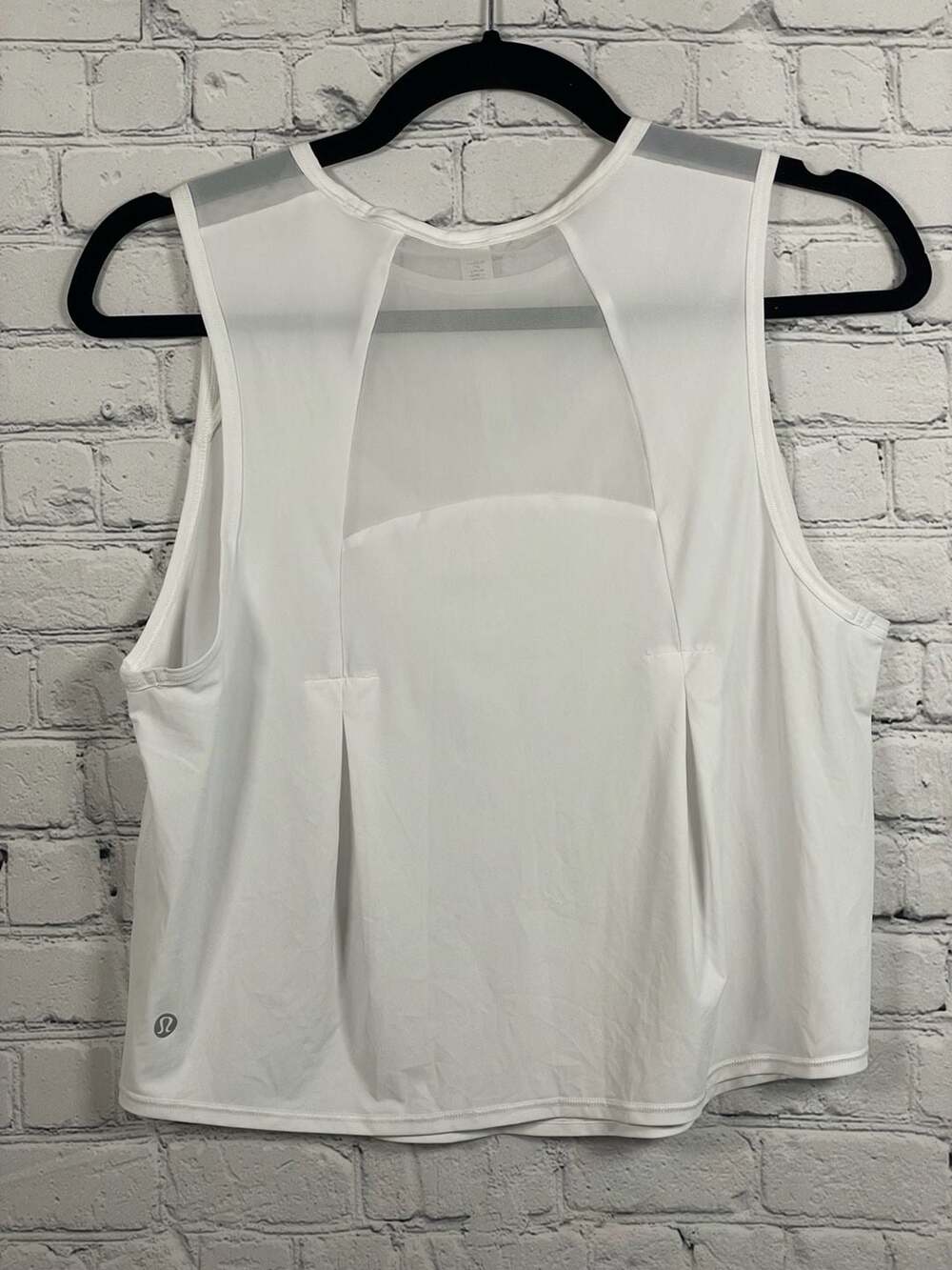 Lululemon Sculpt Cropped Tank Classic Fit Reflective Detail Size 8 - Picture 4 of 6